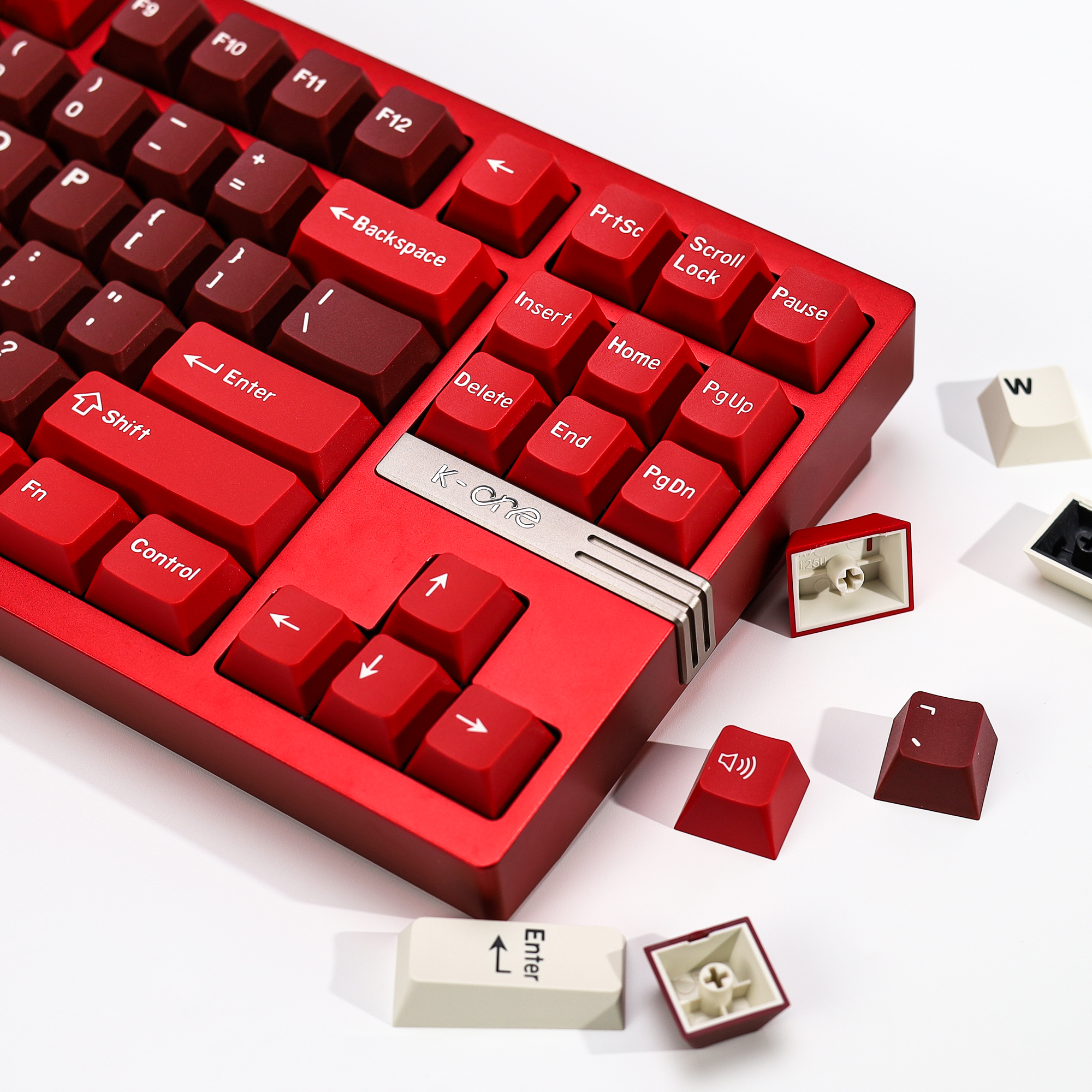 Retro Gaming Laptop - KBDiy GMK Jamon Keycap Red Retro
